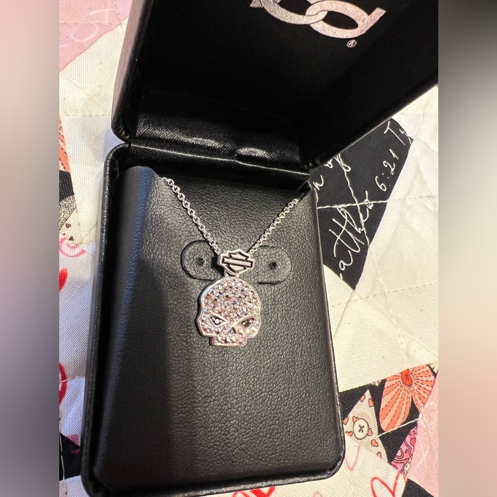 Harley-Davidson® Women's Marcasite & Black Bling Skull Necklace in MOD Box 💎 - Picture 12 of 13